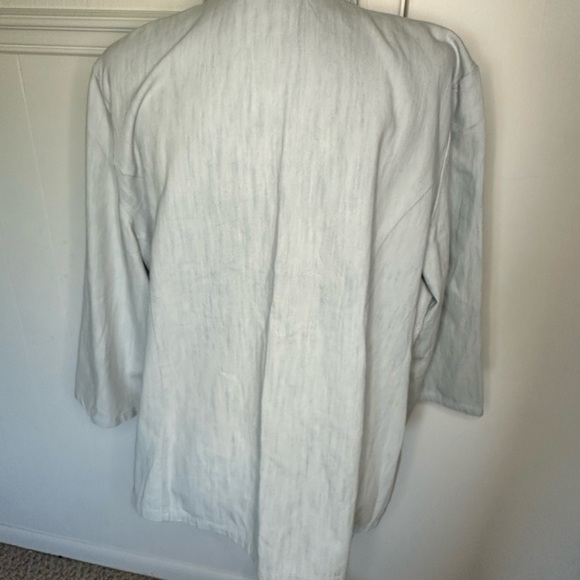 Chico's Gray Cape with Sparkly Shoulder Details size 3 or L - Picture 4 of 12